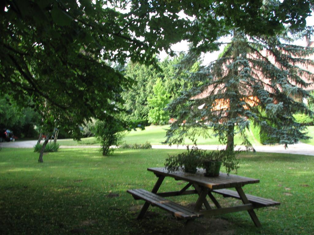 Le Pas De L'Ane Chambres D'Hotes Saint-Ondras Esterno foto